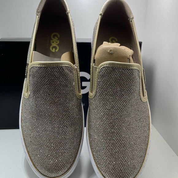 BNIB GBy Guess Los Angeles Gold Golly size 9 - Picture 2 of 9